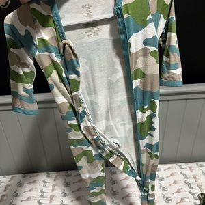 KYTE BABY FOOTIE BUNDLE (camo, blue, riptide are 3-6m and green/tan are 0-3)
